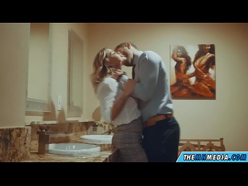 ❤️ Кога бујна русокоса ќе ве заведе во јавен тоалет ️❌ Порно на mk.basseyn-vsem.ru ☑